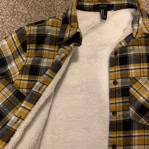 Plaid Button-Up Fleeced Shirt